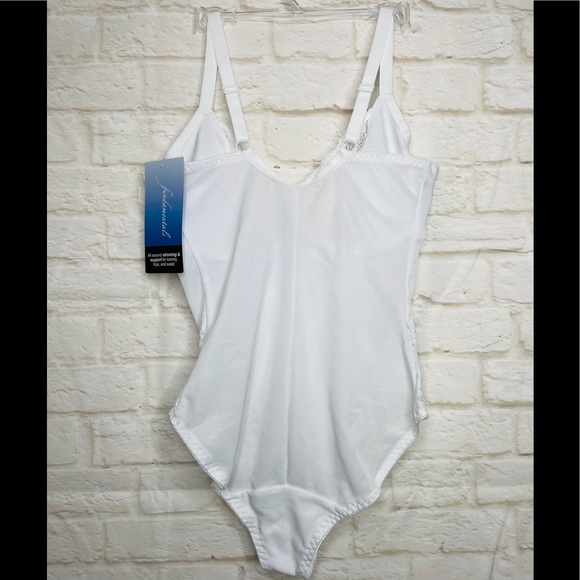 White Lace Shapewear Bodysuit sz 36,38, 40, NWT - Picture 8 of 16